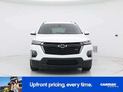 White 2023 Chevrolet Traverse RS