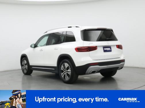 White 2024 Mercedes-Benz GLB 250