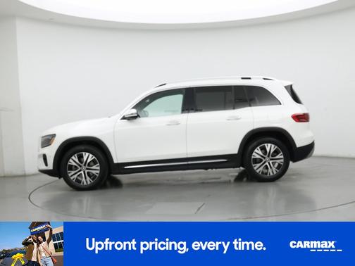 White 2024 Mercedes-Benz GLB 250