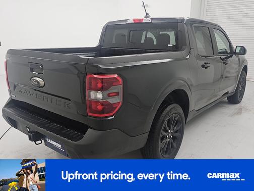 Black 2024 Ford Maverick Lariat