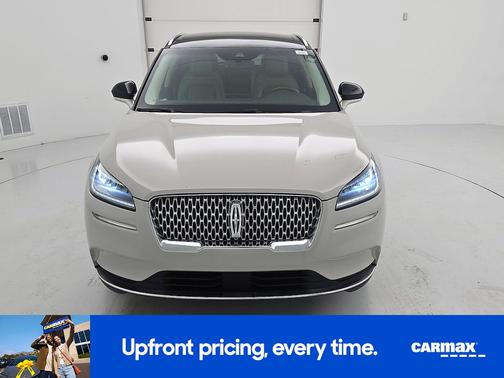White 2022 Lincoln Corsair Standard