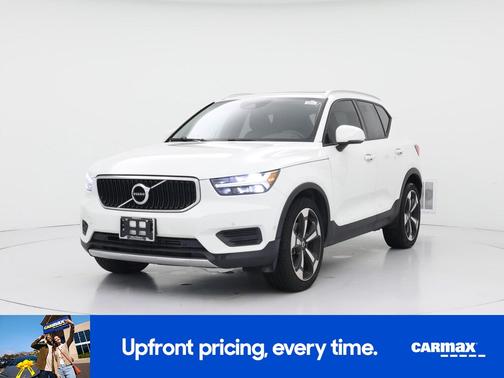 2019 Volvo XC40 T5 Momentum