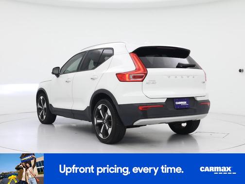 2019 Volvo XC40 T5 Momentum