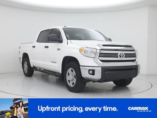 White 2017 Toyota Tundra SR5