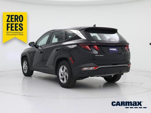 Black 2023 Hyundai TUCSON SE