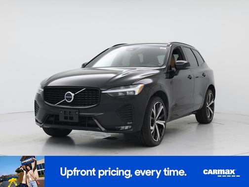 2023 Volvo XC60 B6 Ultimate Dark Theme