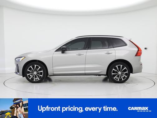 2024 Volvo XC60 B5 Plus Dark Theme