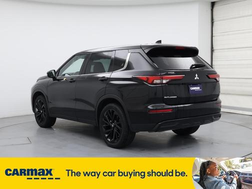 2022 Mitsubishi Outlander Black Edition