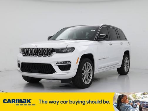 2022 Jeep Grand Cherokee Summit