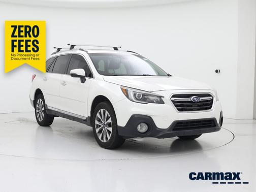 White 2019 Subaru Outback 2.5I Touring