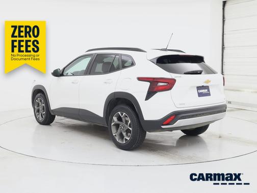 White 2025 Chevrolet Trax LT