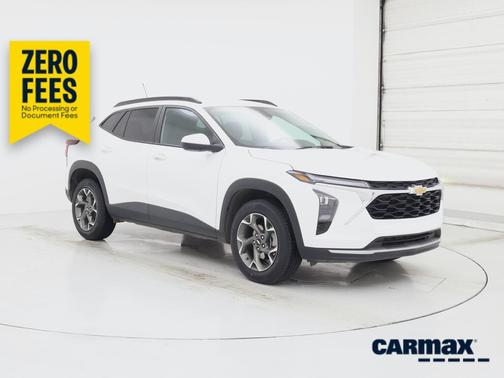 White 2025 Chevrolet Trax LT