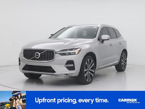 Gray 2023 Volvo XC60 B5 Ultimate Bright Theme