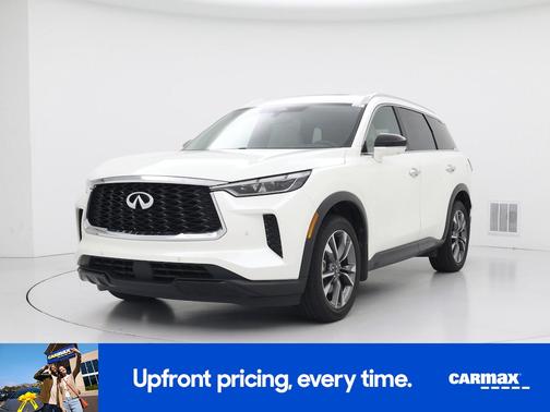 White 2023 INFINITI QX60 Luxe