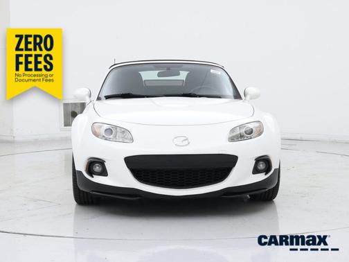 White 2015 Mazda MX-5 Miata Sport