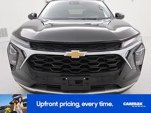 Black 2024 Chevrolet Trax LT