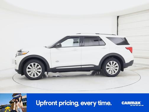 White 2022 Ford Explorer King Ranch