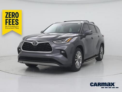 Gray 2022 Toyota Highlander Platinum