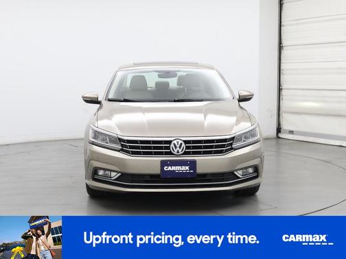 2017 Volkswagen Passat SE