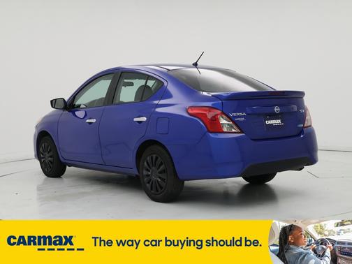 2016 Nissan Versa SV
