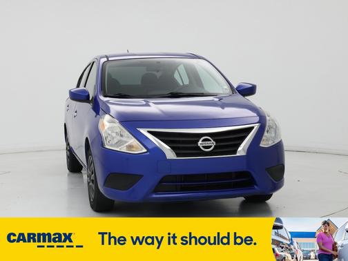 2016 Nissan Versa SV