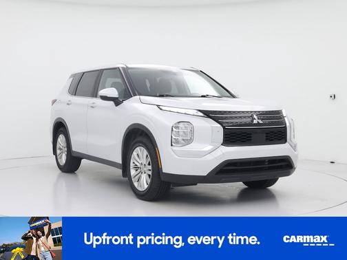 2022 Mitsubishi Outlander ES