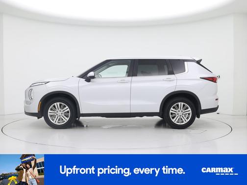 2022 Mitsubishi Outlander ES