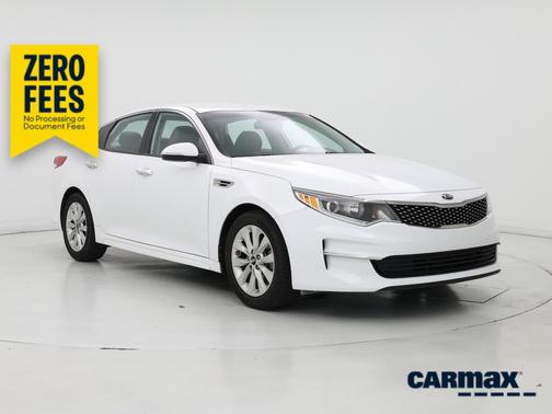 White 2018 Kia Optima EX