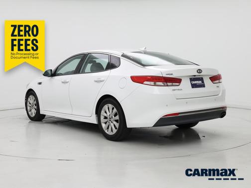 White 2018 Kia Optima EX