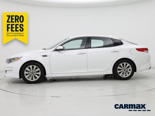 White 2018 Kia Optima EX
