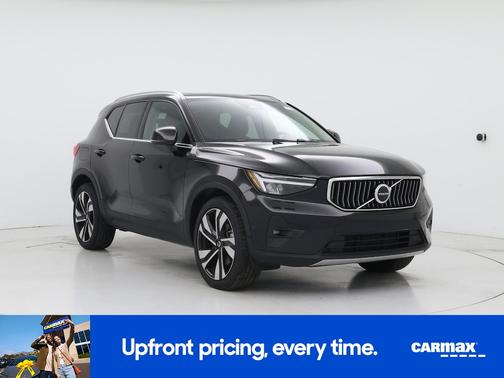 2023 Volvo XC40 B4 Plus Bright Theme