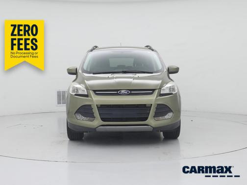 Green 2014 Ford Escape SE