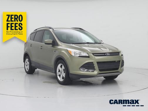 Green 2014 Ford Escape SE