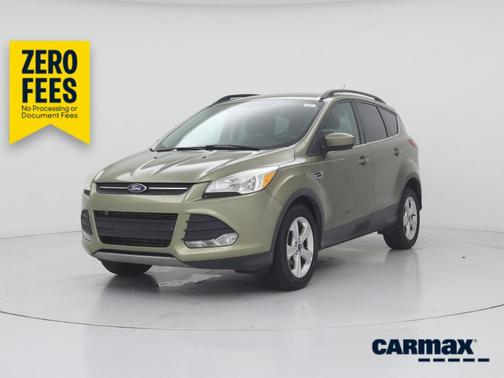 Green 2014 Ford Escape SE