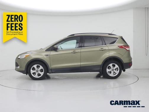 Green 2014 Ford Escape SE
