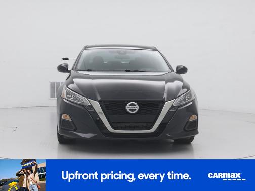 2022 Nissan Altima SR