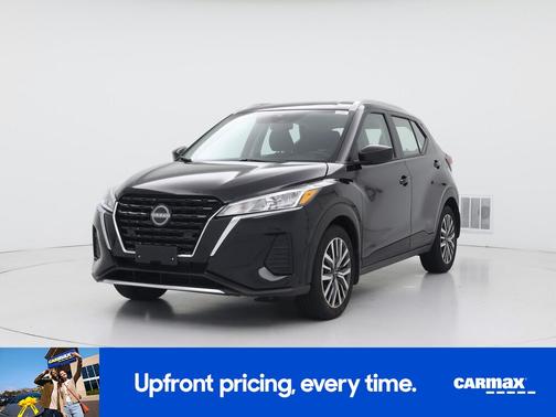 Black 2024 Nissan Kicks SV