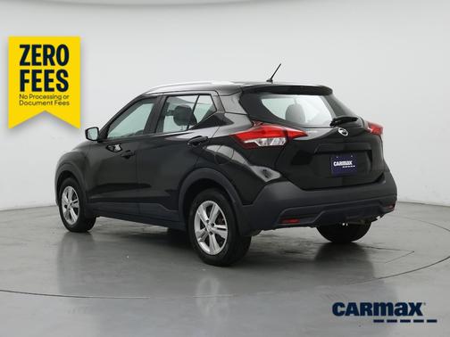Black 2019 Nissan Kicks S