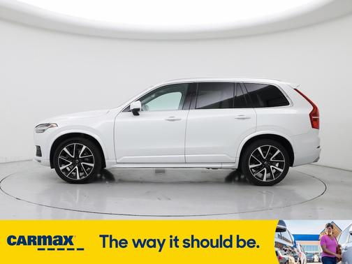 2020 Volvo XC90 T6 Momentum