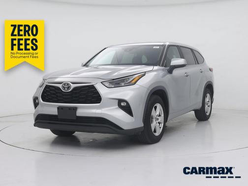 Silver 2023 Toyota Highlander LE