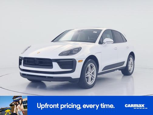 White 2023 Porsche Macan