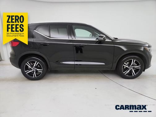Black 2025 Volvo XC40 B5 Core Bright Theme