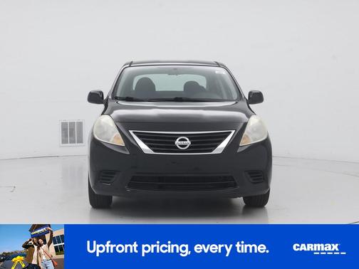 2014 Nissan Versa SV
