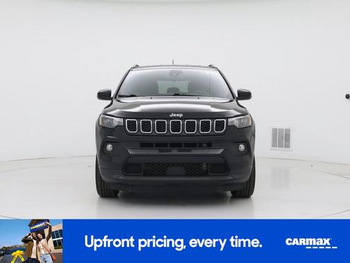 Black 2024 Jeep Compass Latitude