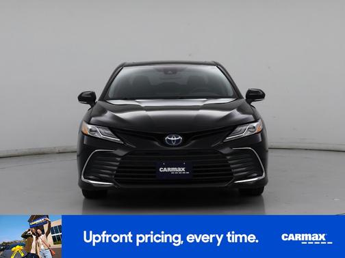 2022 Toyota Camry Hybrid XLE