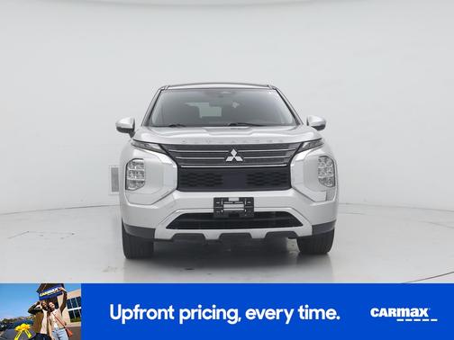 Silver 2022 Mitsubishi Outlander ES