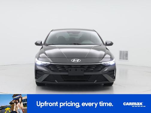 2024 Hyundai ELANTRA SE