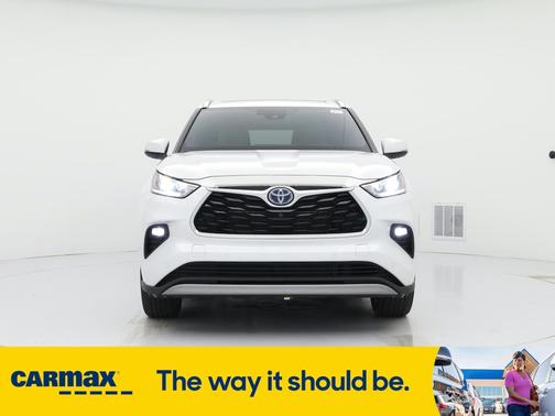 2022 Toyota Highlander Hybrid Platinum