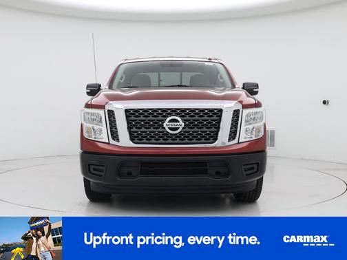 2017 Nissan Titan SV