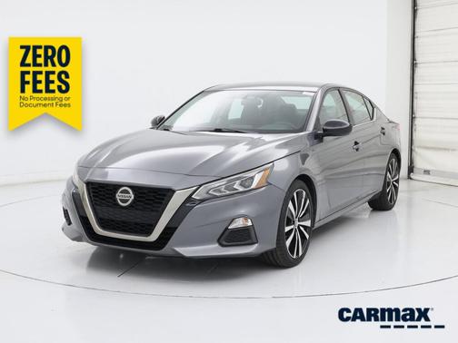 Gray 2019 Nissan Altima SR